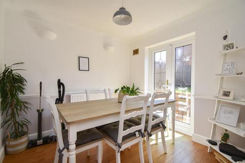 2 Copper Beeches, St Leonards-on-sea, TN37 7RR