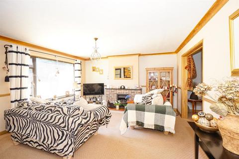 4 bedroom detached house for sale, Selmeston Close, Hastings