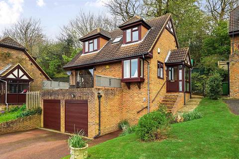 3 bedroom detached house for sale, Centurion Rise, Hastings