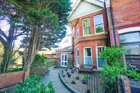 1 bedroom flat for sale, De Cham Avenue, St. Leonards-On-Sea