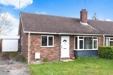 2 bedroom semi-detached house to rent, Jubilee Close, Bicester OX25
