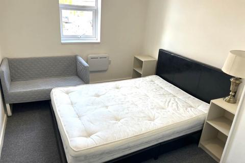 1 bedroom apartment to rent, Eccleston Court, Ellerslie Avenue, Rainhill