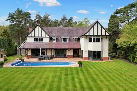 5 bedroom detached house for sale, Avon Avenue, Ringwood, BH24