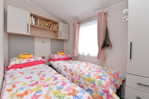 2 bedroom park home for sale, Seabreeze, Shorefield Country Park, Downton, Hampshire, SO41