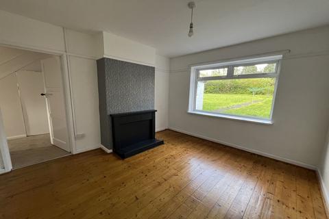 3 bedroom semi-detached house to rent, Park Close, Abergavenny, NP7