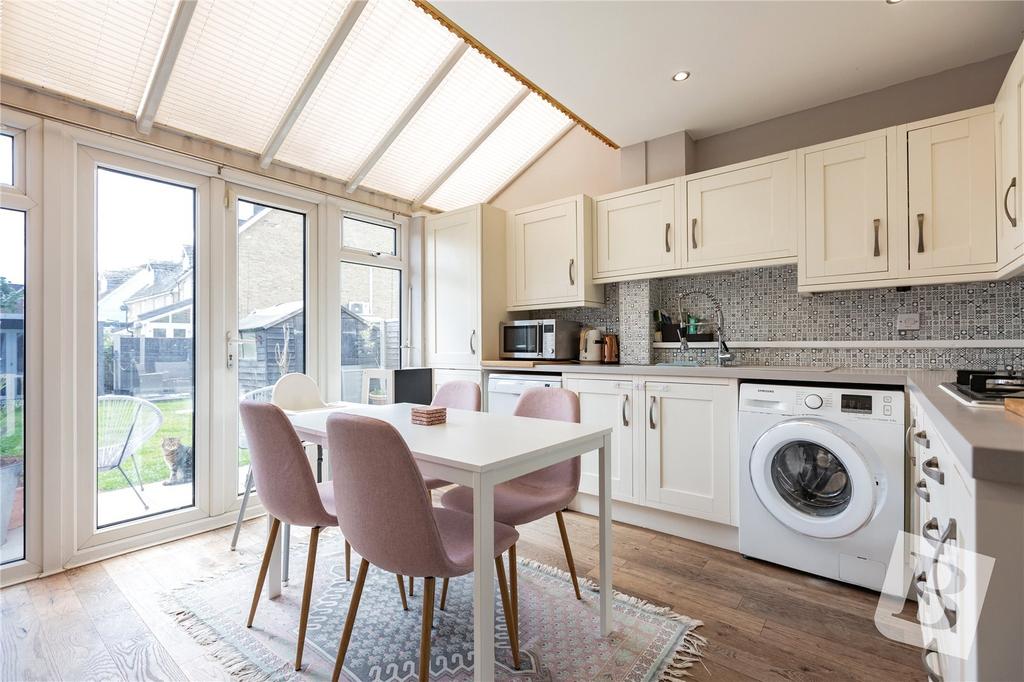 Kitchen / Dining