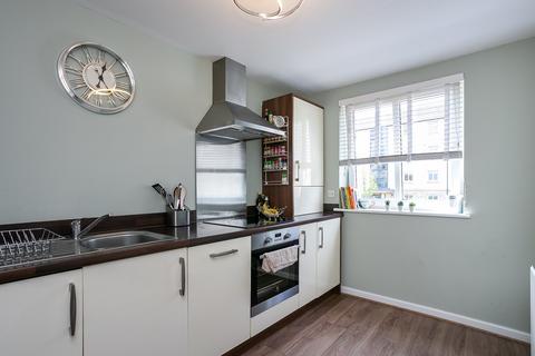 Flat 1b, 3 Flaxmill Place, Edinburgh, EH6 5QU