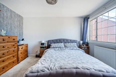 30 Andover Close, Epsom, KT19 9DB