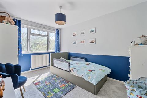 30 Andover Close, Epsom, KT19 9DB