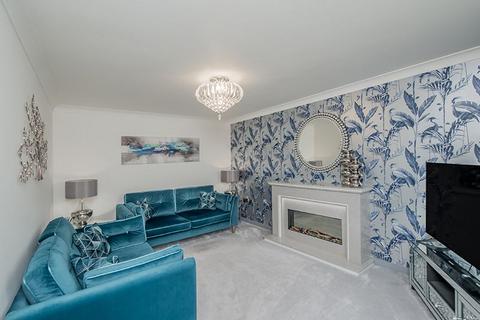 5 Brackendale Way, Thackley, Bradford, BD10 8DZ