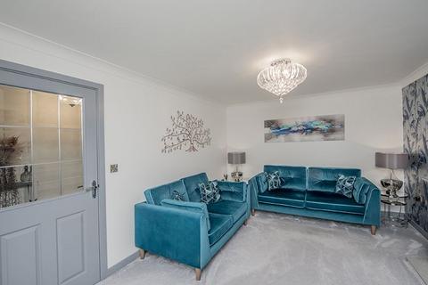 5 Brackendale Way, Thackley, Bradford, BD10 8DZ