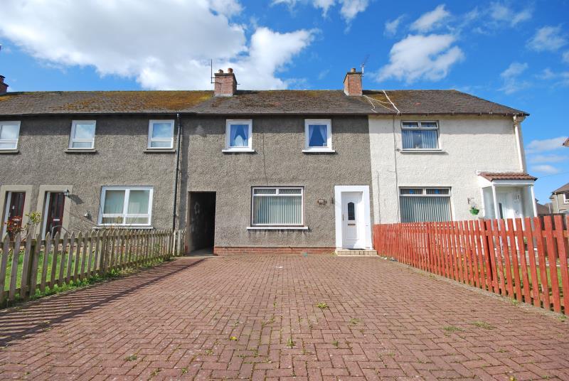 Mount Oliphant Crescent, Ayr, KA7 3DY 2 bed terraced house £550 pcm