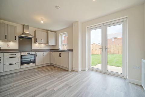 3 bedroom end of terrace house to rent, Mindaro Way, Rugby, Warwickshire, CV22