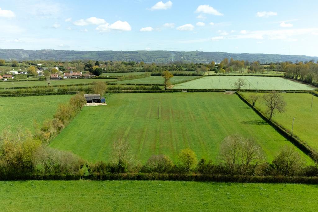 Land at Stoughton Cross, Wedmore, 5 bed property with land for sale £