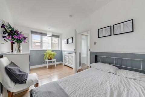 3 bedroom terraced house for sale, Arnhem Way, Dulwich, SE22
