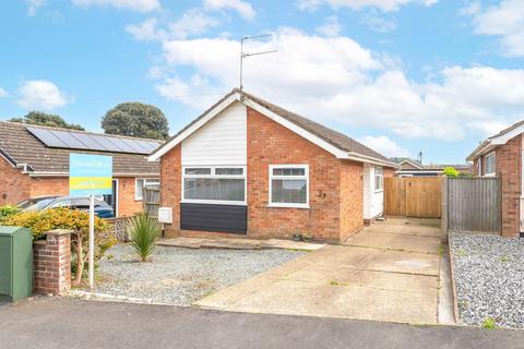 2 bedroom detached bungalow for sale, St. Nicholas Drive, Caister-On-Sea