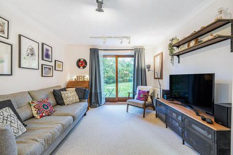 2 bedroom flat for sale, Kingswood Drive, Crystal Palace