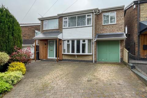 4 bedroom detached house to rent, Angus Close, Leicester, LE7