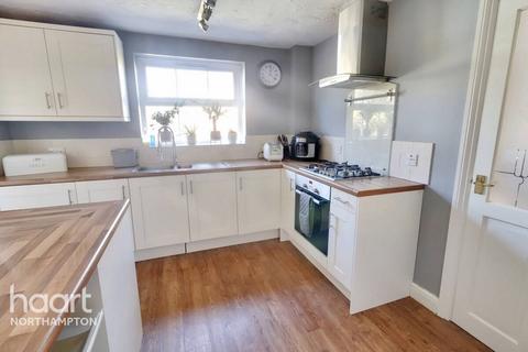 4 bedroom detached house for sale, Riverstone Way, Northampton