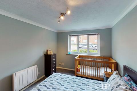 2 bedroom ground floor flat to rent, Maidenbower, Crawley RH10