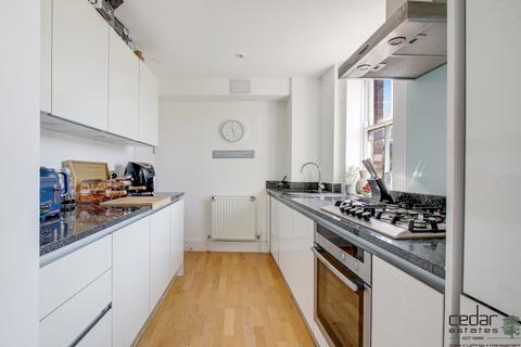 2 bedroom flat to rent, Broadhurst Gardens, South Hampstead NW6