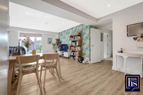 2 bedroom apartment for sale, Station Place, Brentwood CM14