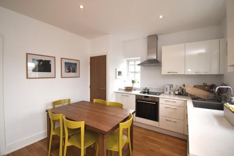 1 bedroom apartment for sale, Queens Road, Weybridge, KT13