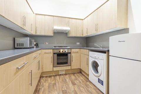 3 bedroom flat to rent, 0644L – Cornwall Street, Edinburgh, EH1 2EQ
