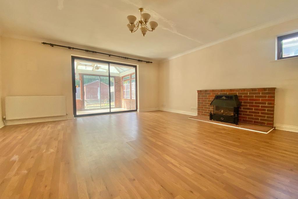 Sitting/dining Room