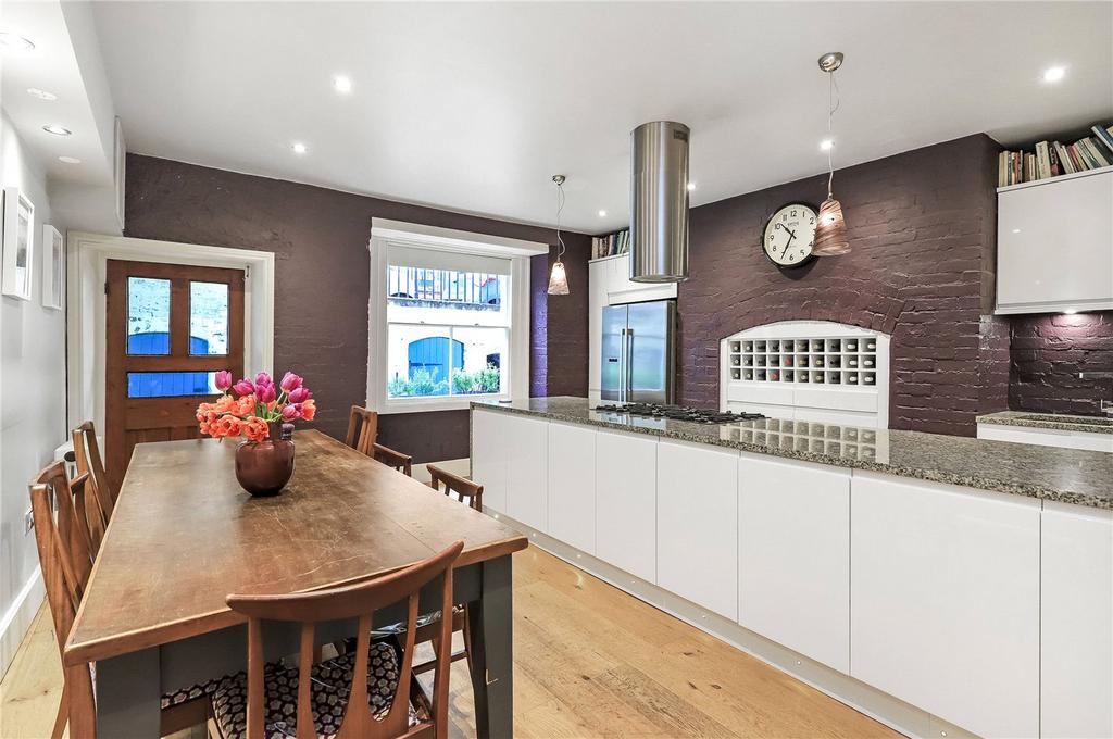 St. Peter Street, Winchester... 5 bed townhouse for sale £1,400,000