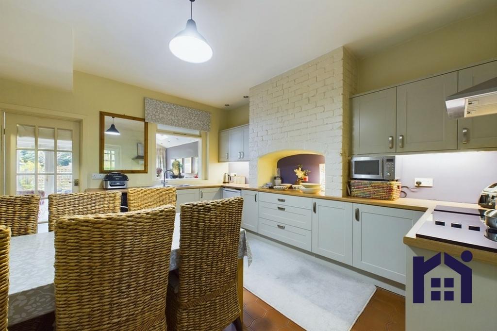 Dining kitchen
