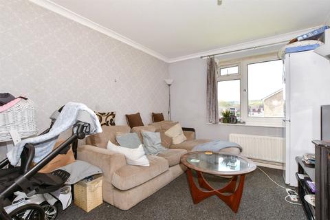 2 bedroom apartment for sale, Bingley Close, Snodland, Kent