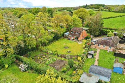 Bickley Aldermaston Road, Pamber Green, Tadley, RG26 3AF
