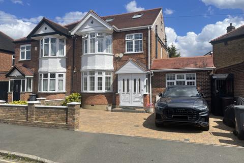4 bedroom semi-detached house for sale, Isleworth, TW7