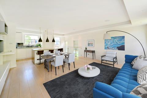 3 bedroom apartment for sale, Kempsford Gardens, SW5