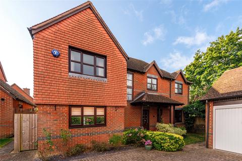 5 bedroom detached house for sale, Ebbsgrove, Loughton, Milton Keynes, Buckinghamshire, MK5