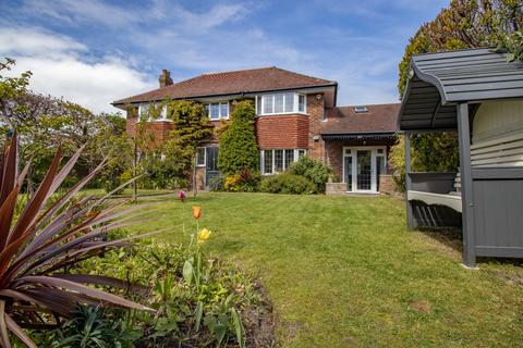 5 bedroom detached house for sale, The Avenue, Sheringham