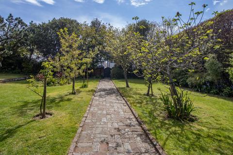 5 bedroom detached house for sale, The Avenue, Sheringham