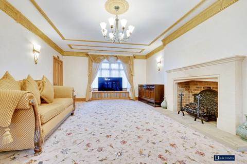 6 bedroom detached house for sale, Parkstone Avenue, Emerson Park, Hornchurch, RM11