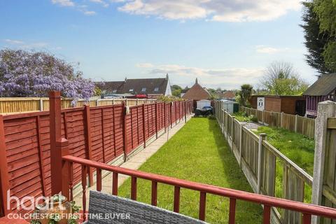 3 bedroom semi-detached house for sale, Harwich Road, Colchester