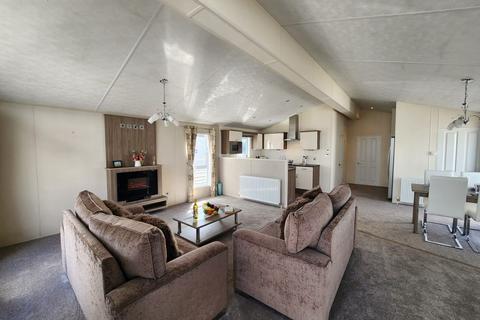 2 bedroom lodge for sale, Birchington Vale Holiday Park