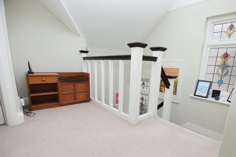 111 Hawes Lane, West Wickham, BR4 9AA