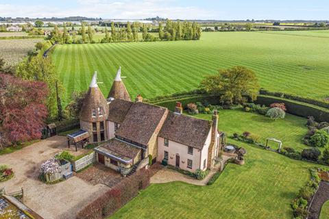 6 bedroom detached house for sale, Nouds Lane, Lynsted, Sittingbourne, Kent, ME9