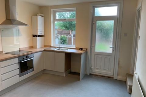 2 bedroom semi-detached house to rent, Gainsborough Road, Bawtry DN10