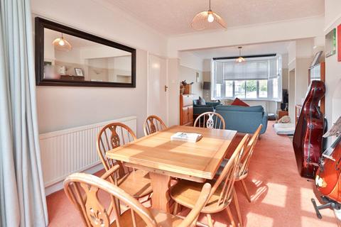 12 Reynolds Road, New Malden, KT3 5NG