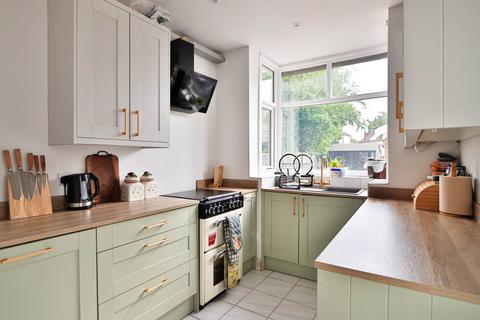 12 Reynolds Road, New Malden, KT3 5NG