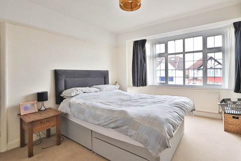 12 Reynolds Road, New Malden, KT3 5NG