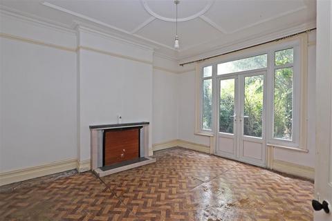 85 Mayfield Road, South Croydon, CR2 0BJ
