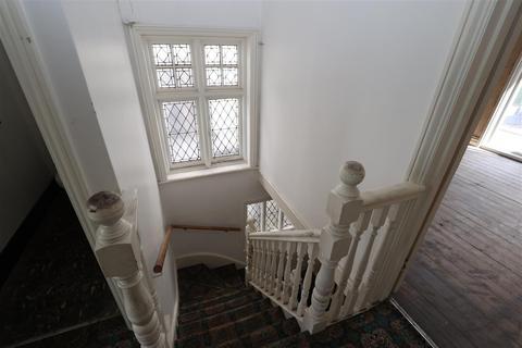 85 Mayfield Road, South Croydon, CR2 0BJ