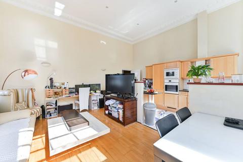2 bedroom flat to rent, Grosvenor Gardens, Belgravia, London, SW1W